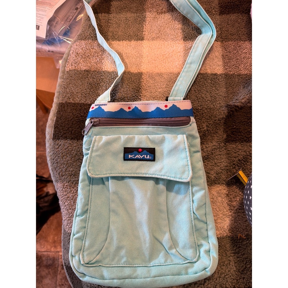 KAVU Keeper Crossbody Bag Light Blue Canvas Mountain Trim Travel Purse Small